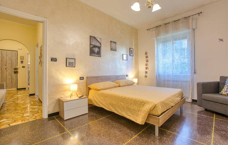 Appartamento intero, Accogliente appartamento con terrazza con WiFi e parcheggio in Genova (Città), Genoa