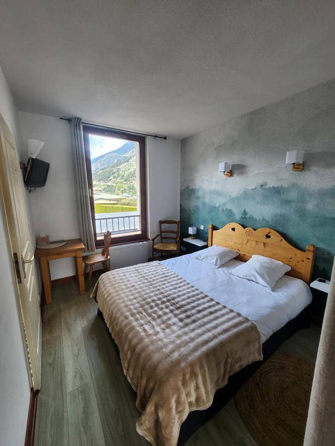 Maison d’hôte pour 4 personnes, avec terrasse et vue à Avrieux