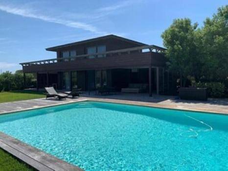 Appartement de vacances pour 6 personnes, avec piscine et vue ainsi que jardin et terrasse, animaux acceptés