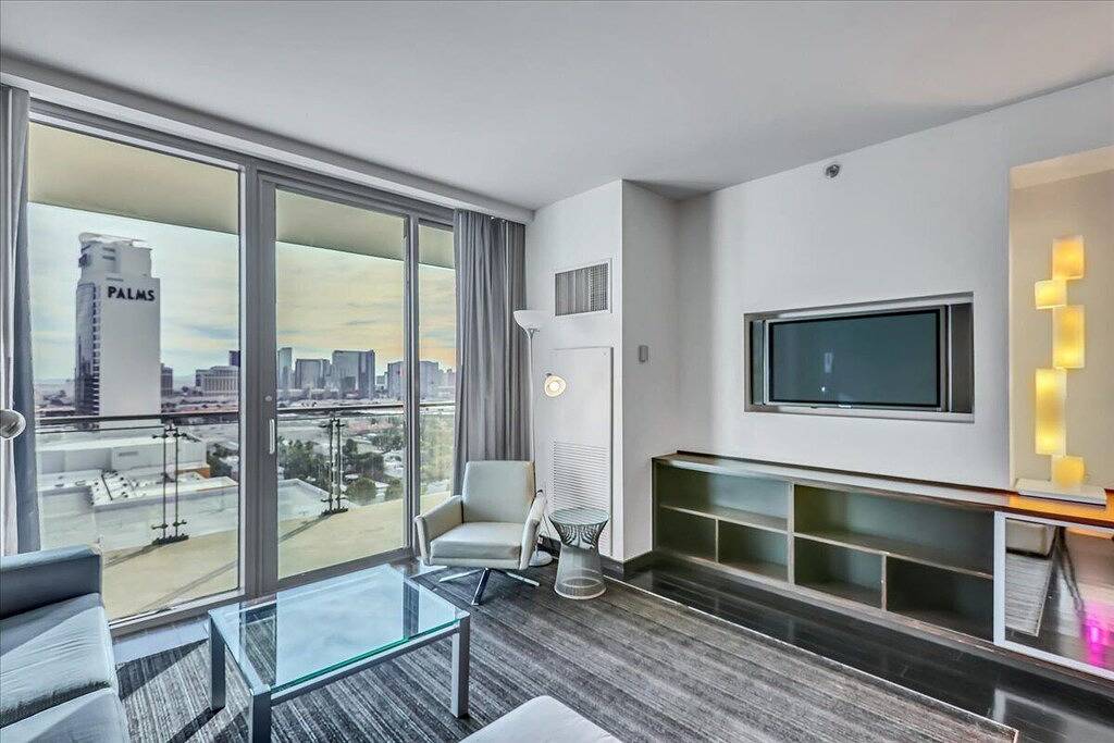 Ganze Wohnung, Palms Place Luxury Studio Suite- Strip View with a Balcony in Paradise, Nevada