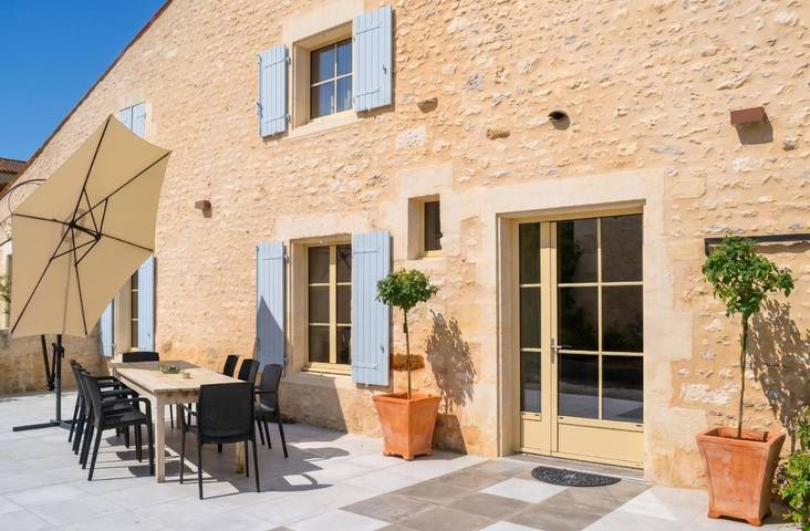 Location de vacances pour 12 personnes, avec Jardin à Cabariot