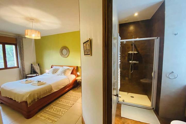 Location de vacances pour 8 personnes, avec jardin, animaux acceptés à Bézenac - 2