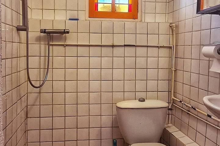 Gîte pour 3 personnes, avec jardin et jacuzzi ainsi que terrasse et piscine, animaux acceptés à Salernes - 4