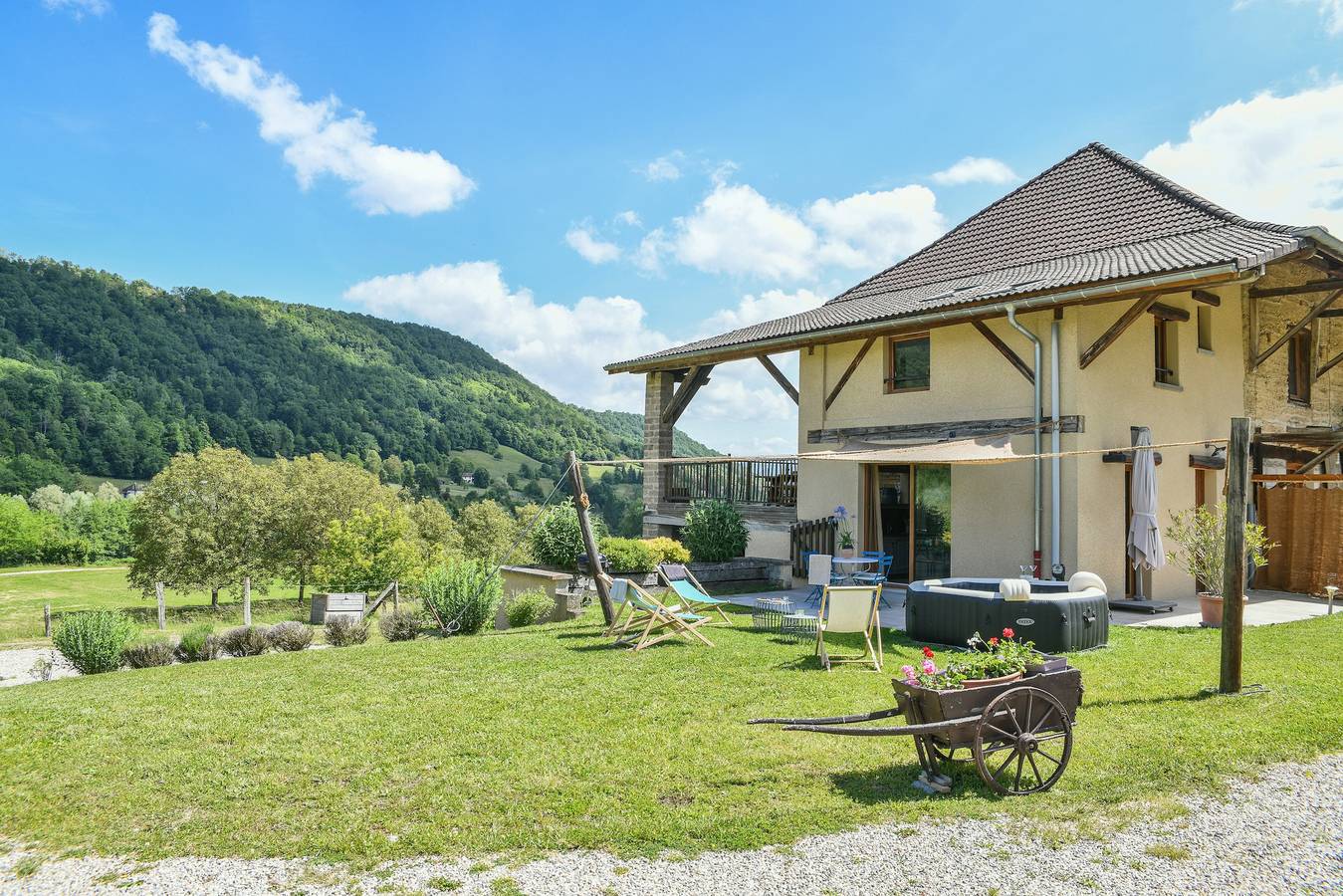 Log Cabin for 5 People in Saint-Bueil, Isère