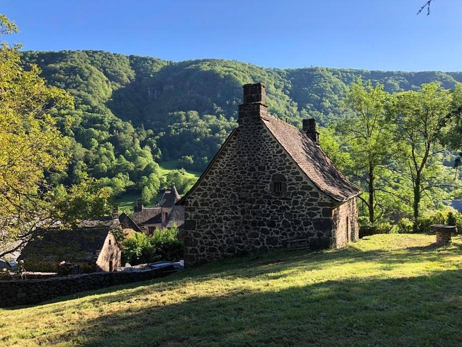 Location d'un gîte de charme dans le Cantal in Saint-Vincent-de-Salers, Parc naturel régional des Volcans d'Auvergne