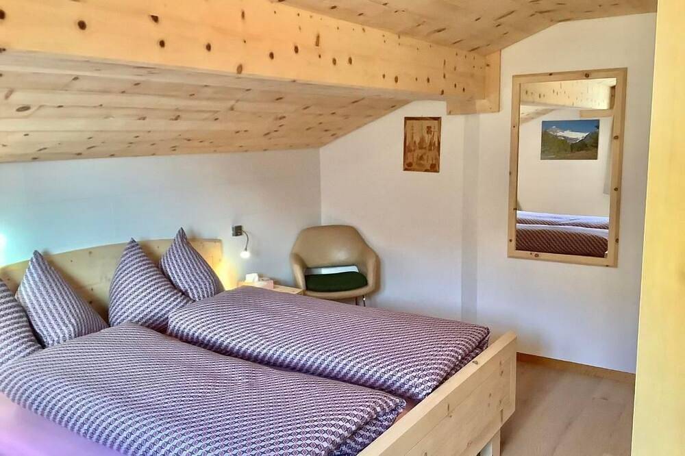 Ganze Wohnung, Sonnige 2.5-Zimmer Wohnung an ruhiger Lage in Prada (Poschiavo), Poschiavo