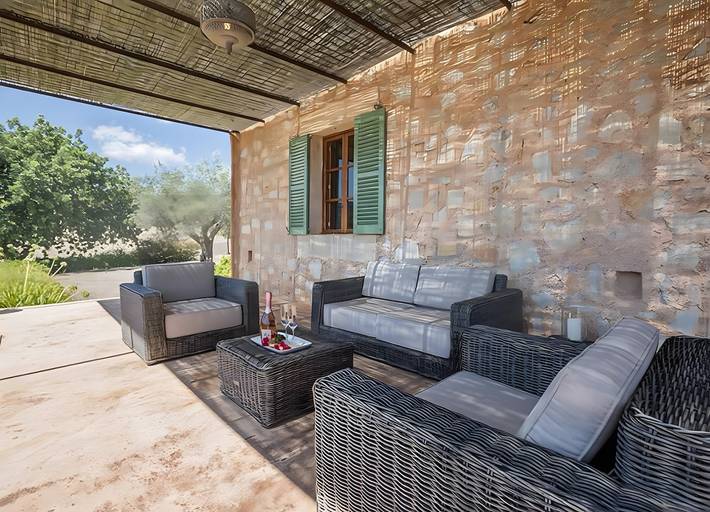 Casa de Campo 'Calma' com Vista para a Montanha, Piscina Privada e Wi-Fi in Sant Llorenç des Cardassar, Maiorca (Leste)