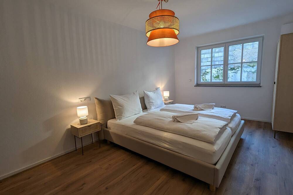 Ganze Wohnung, Liboria I Traumhafte Ferienwohnung am Riegsee mit Blick auf die Zugspitze! in Riegsee, Das Blaue Land