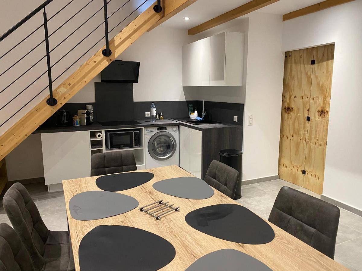 Appartement entier, Two-Bedroom Apartment in Alata, Région d'Ajaccio