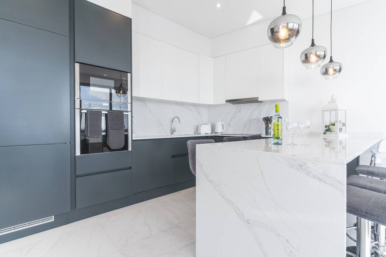 Midnight House in Câmara de Lobos, Madeira