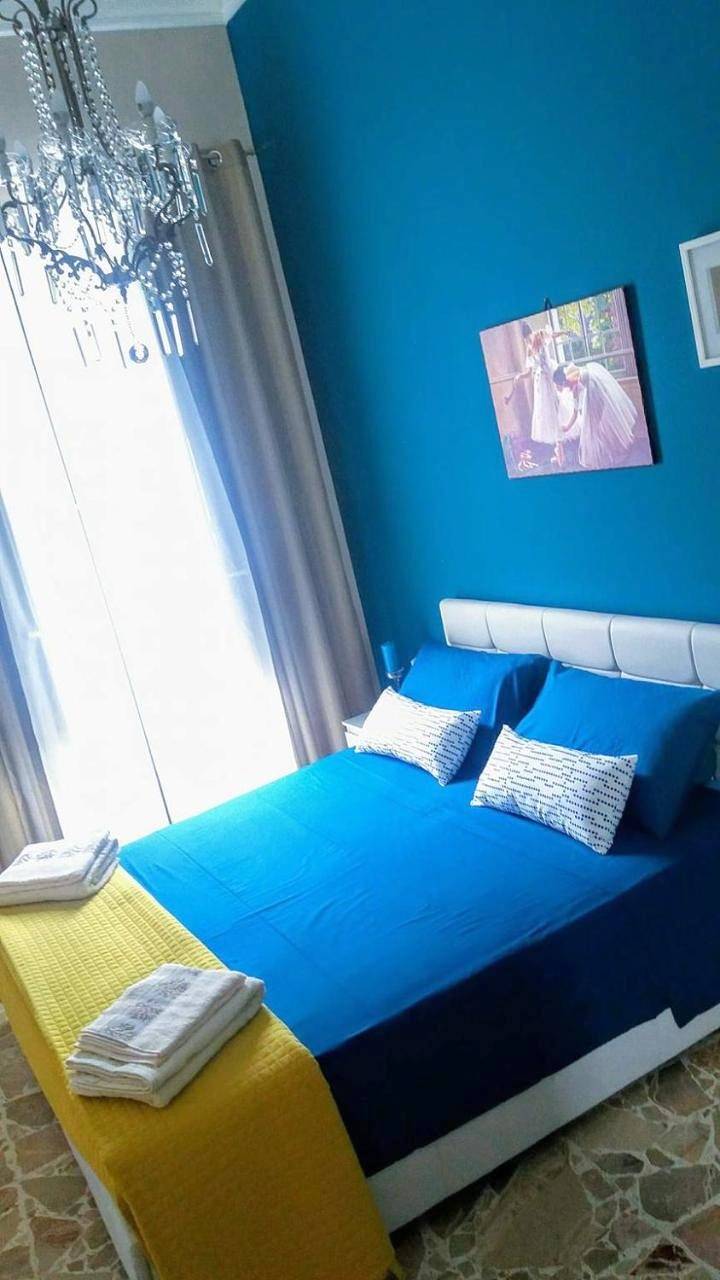Appartamento intero, Apartment with Balcony in Paternò, Catania e dintorni