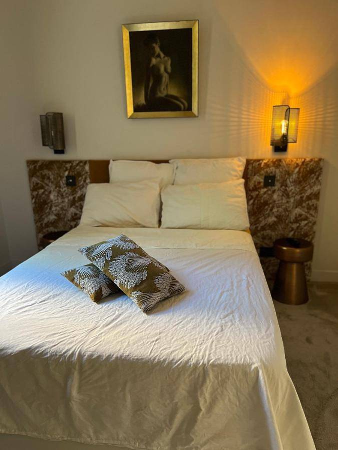 Gîte pour 4 personnes, avec jardin à Saint-Cyr-au-Mont-d'Or - 2