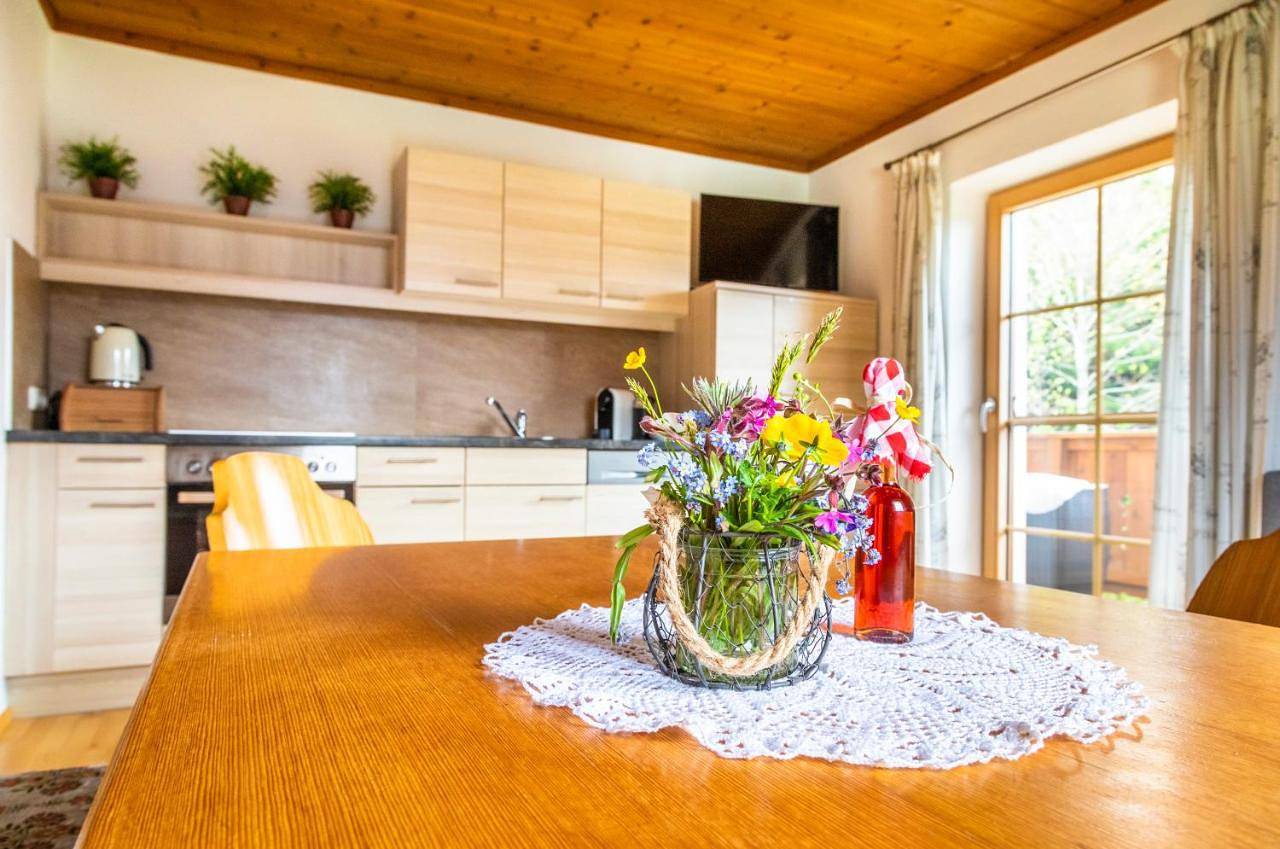 Ganze Wohnung, Two-Bedroom Apartment with Balcony in Krispl, Tennengau