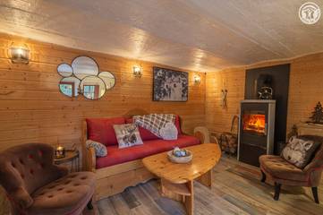 Gîte pour 2 Personnes dans Les Déserts, Bauges, Photo 1