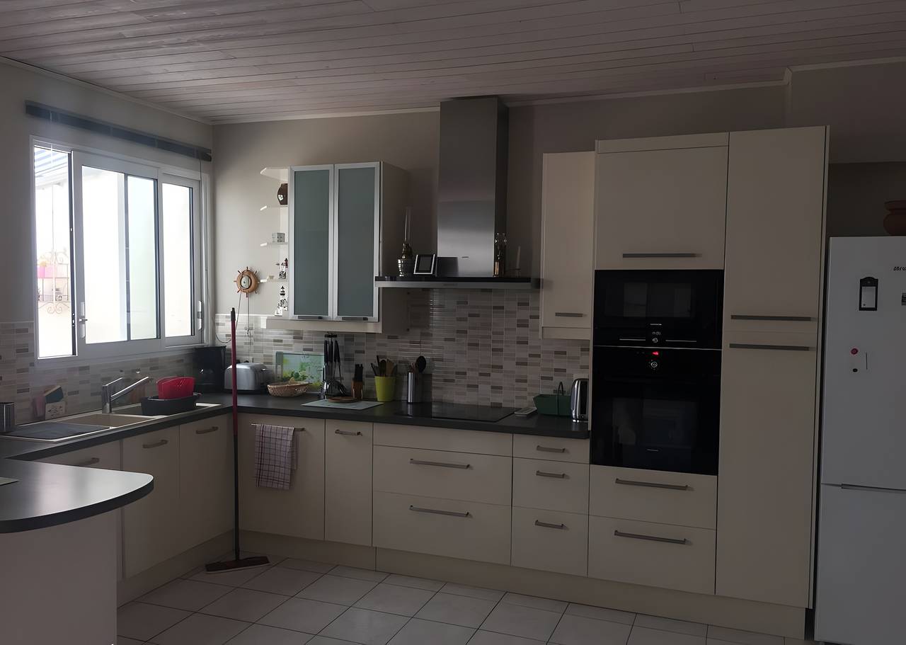 Ferienhaus 'Maison De Village' mit privater Terrasse, privatem Garten und Wlan in Île-d'Aix, Rochefort und Umgebung
