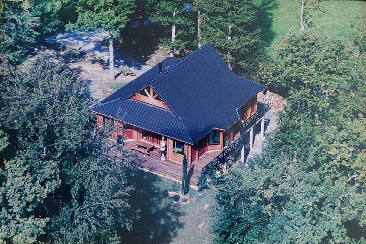 Location de vacances pour 7 personnes, avec jardin à Lasseube