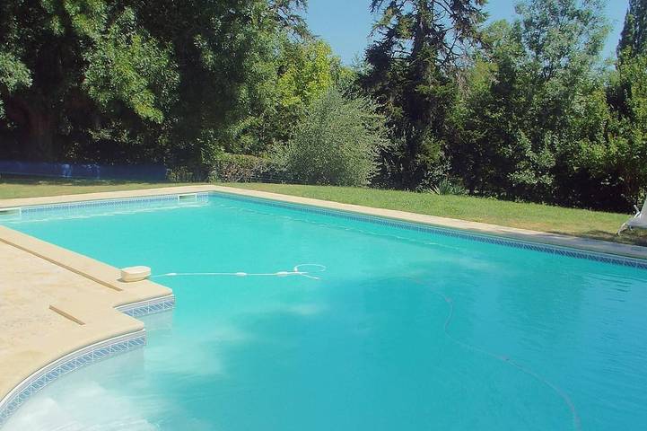 Maison de vacances pour 5 personnes, avec piscine ainsi que jardin et jacuzzi à Penne-d'Agenais