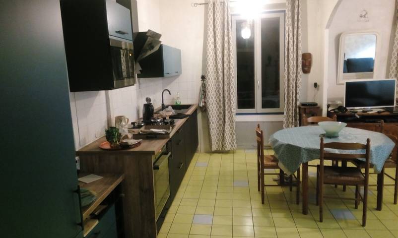 Location de vacances pour 8 personnes, avec terrasse, animaux acceptés à Reillanne - 4