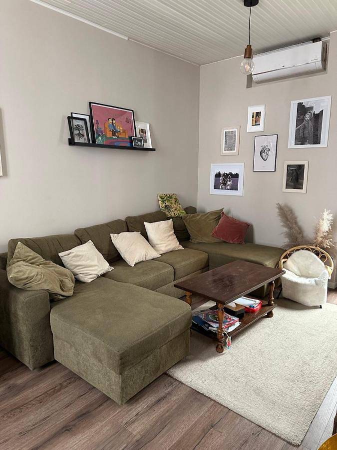 Location de vacances pour 8 personnes, avec terrasse, adapté aux familles dans Theatre Du Balcon - 3