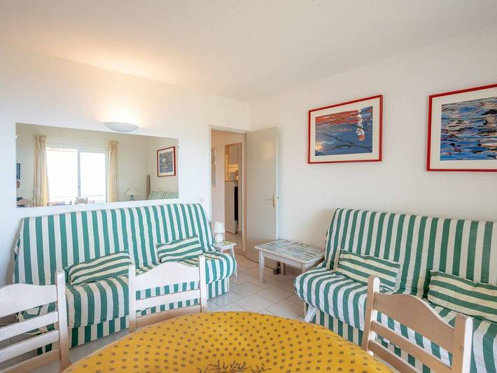 Gîte pour 4 personnes, avec terrasse dans Plage d'Aiguebelle - 4