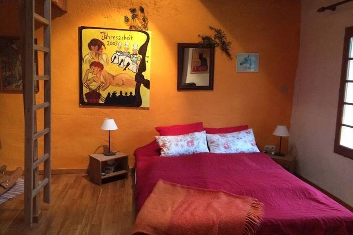 Location de vacances pour 8 personnes, avec piscine et terrasse à Sénas - 3