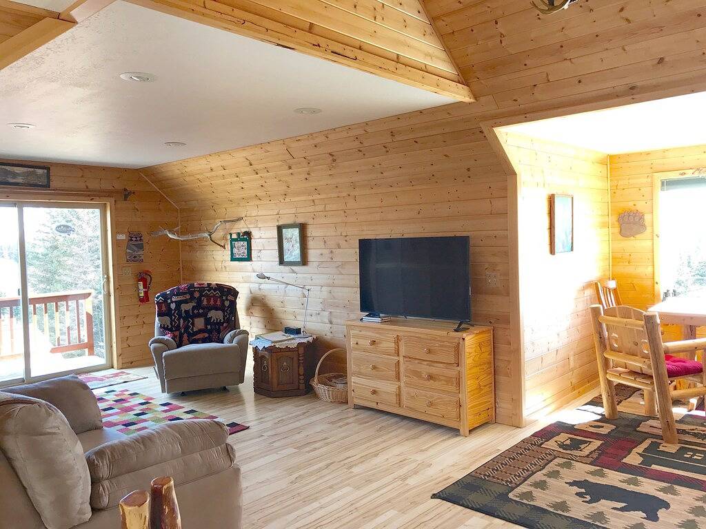 Serene location with mountain and sea views in Homer, Kenai Peninsula