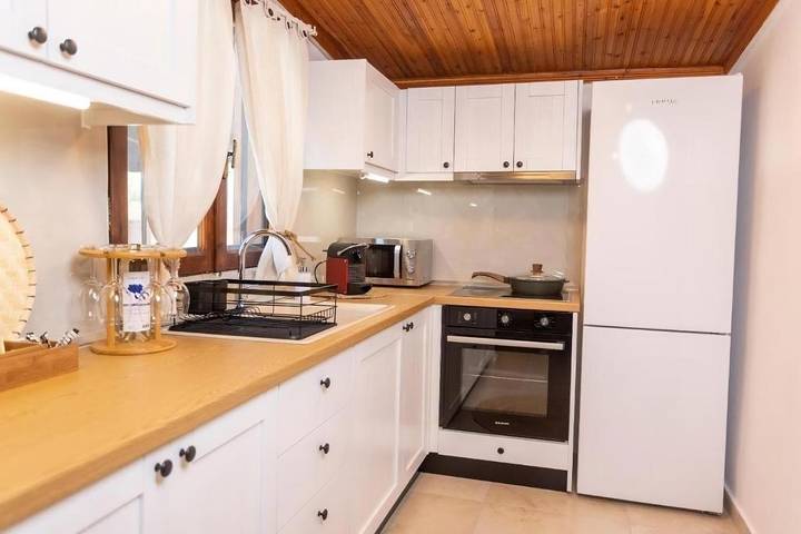 Location de vacances pour 6 personnes, avec jardin dans Ormos Panagias - 4