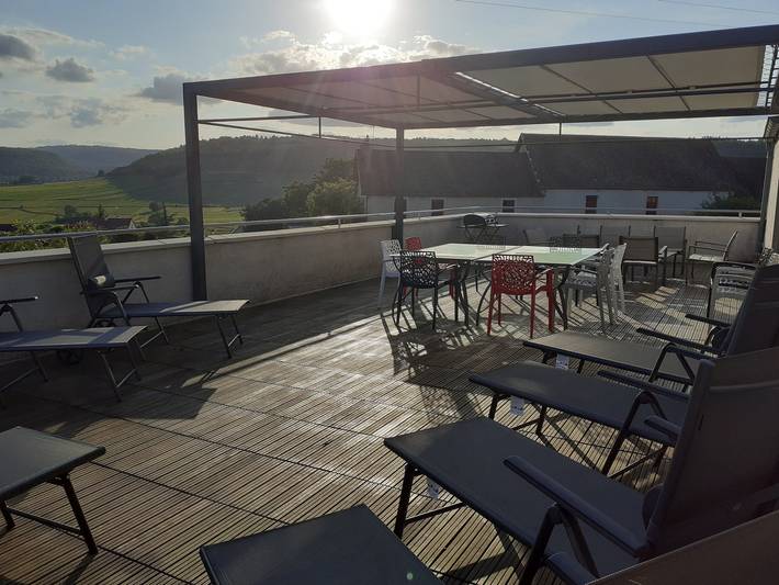 Gîte pour 8 personnes, avec terrasse à Monthelie