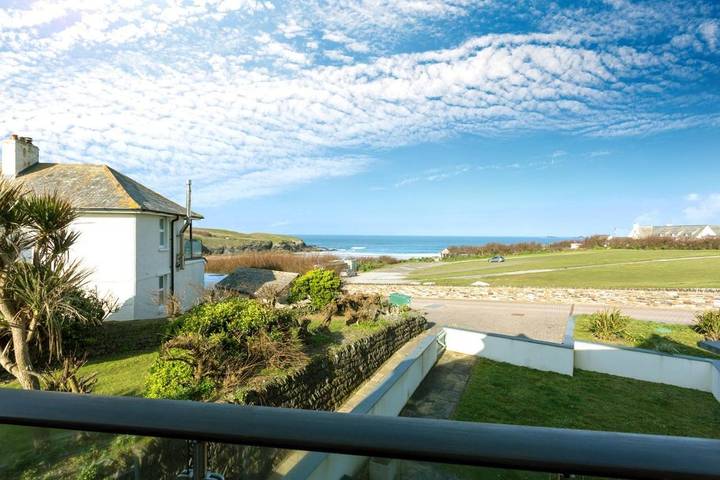 Holiday rental for 4 people, with view and balcony in Constantine Bay
