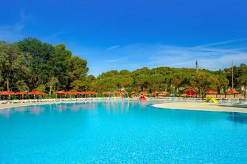 Camping pour 6 personnes, avec terrasse et piscine dans Narbonne Plage