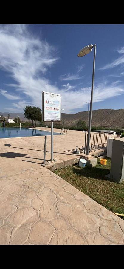 Apartamento de vacaciones para 4 personas, con piscina y terraza además de vistas y jardín - 1