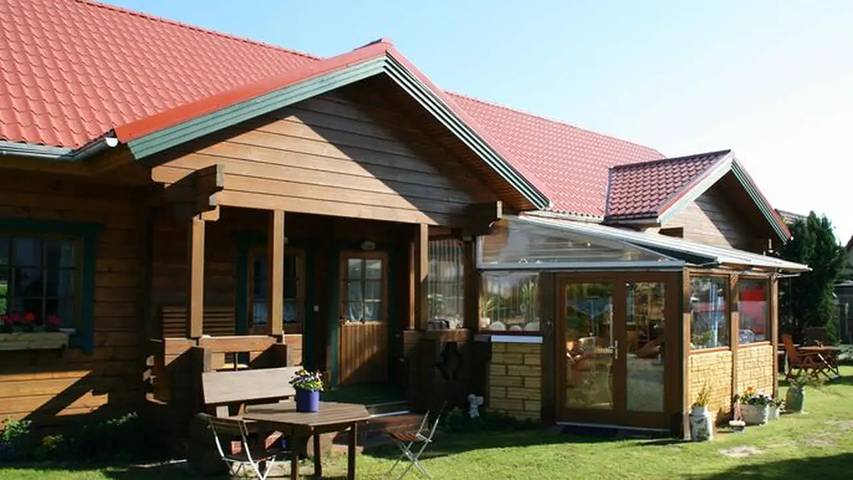 Ferienwohnung für 2 Personen, mit Terrasse und Garten in Bernsteinbäder