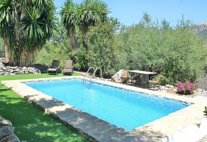 Casa Romántica con vistas a la montaña, piscina y Wi-Fi in Montecorto, Andalucía