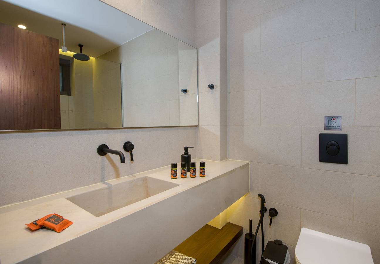 Almi-Cove Hilltop Villa Ii in Almyrida, Vámos