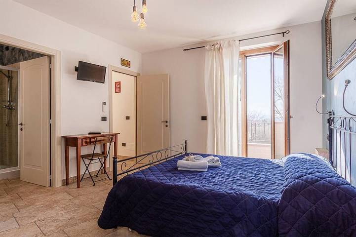 Location de vacances pour 10 personnes, avec jardin, animaux acceptés à Morrovalle - 3