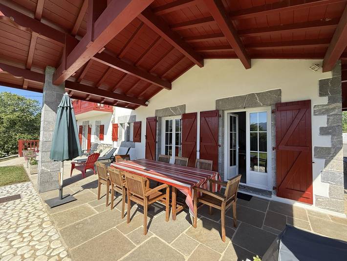 Gîte pour 6 personnes, avec Terrasse et Jardin à Souraïde - 3