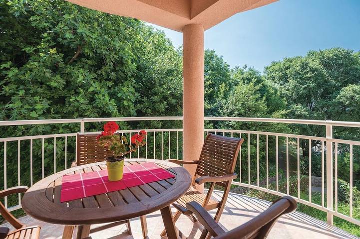 Ferielejlighed for 4 personer, med balkon - 1