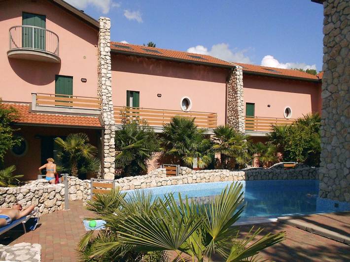 Casa vacanza per 8 persone, con piscina e giardino, con animali domestici a Lignano Sabbiadoro