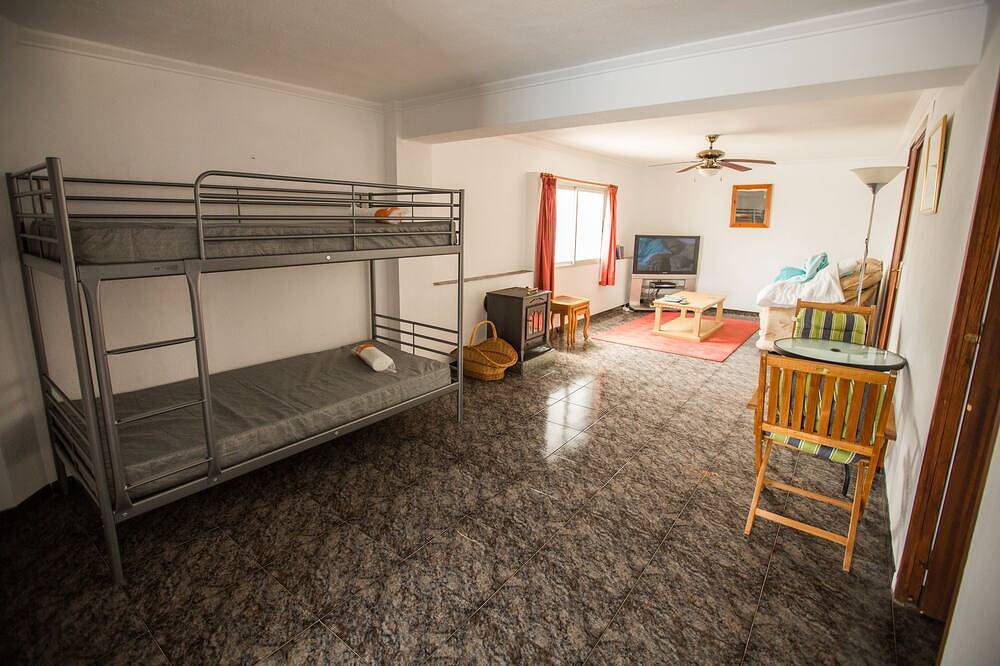 Gran villa junto al lago de agua dulce y playa con piscina privada in Navarrés, Provincia de Valencia