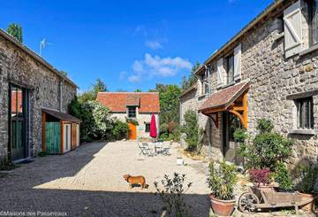 Location de vacances pour 2 personnes, avec jardin à Le Vaudoué