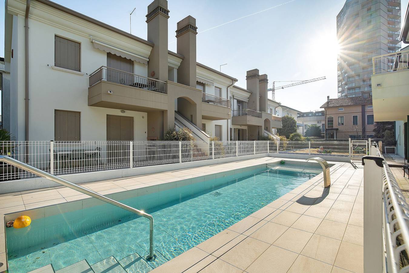 Ganze Wohnung, Apartment 'Valentina 1 – Obergeschoss' mit Gemeinschaftspool, Wlan und Klimaanlage in Lido di Jesolo, Jesolo-stadt