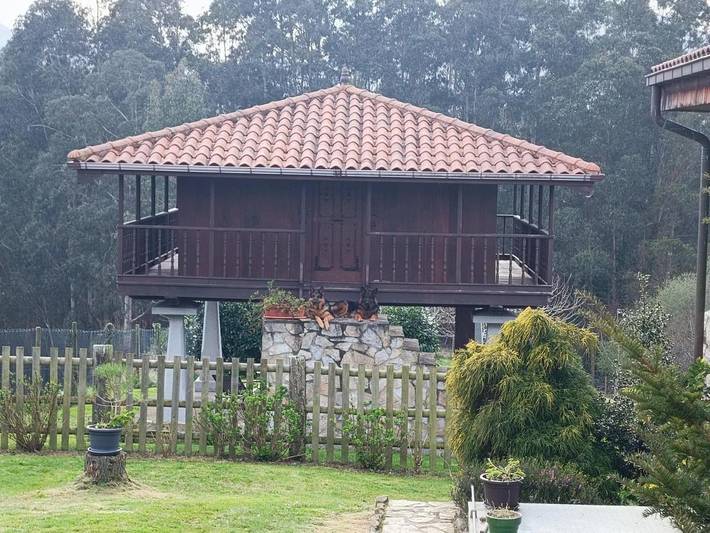 Casa rural para 3 personas, con vistas y jardín en Costa Oriental Asturiana - 2