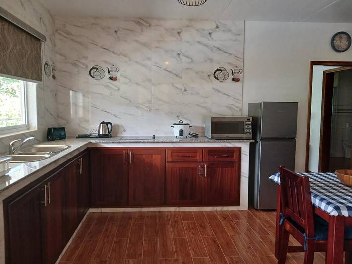 Ferienwohnung für 2 Personen, mit Ausblick und Pool sowie Garten auf den Seychellen