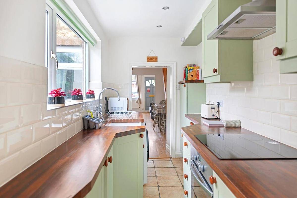 Laurel Cottage, Lincoln, Spacious Home for 4 - Free parking in Lincoln, Lincolnshire