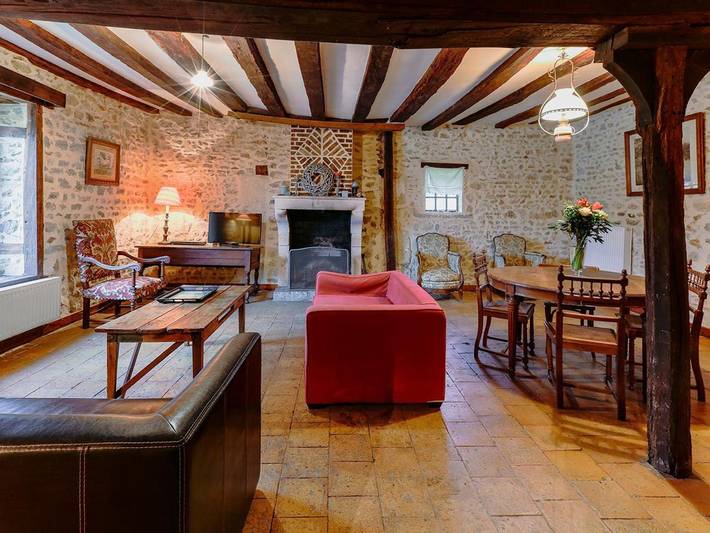 Maison de campagne pour 8 personnes, avec Terrasse et Jardin dans Crucheray
