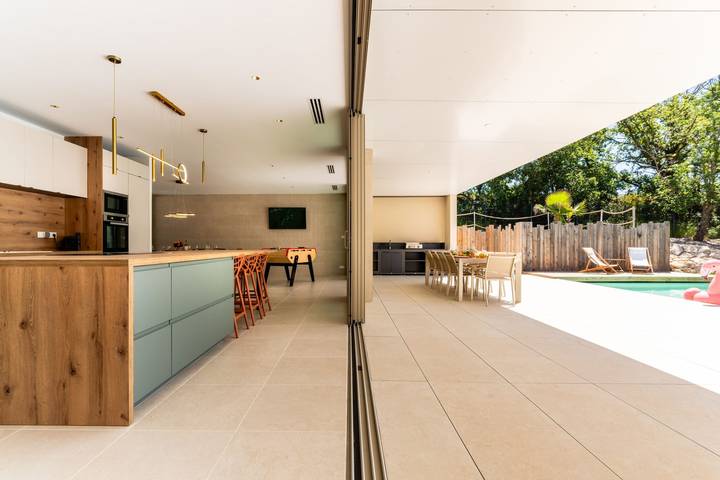 Location de vacances pour 10 personnes, avec terrasse ainsi que sauna et jardin à Murviel-lès-Béziers - 4