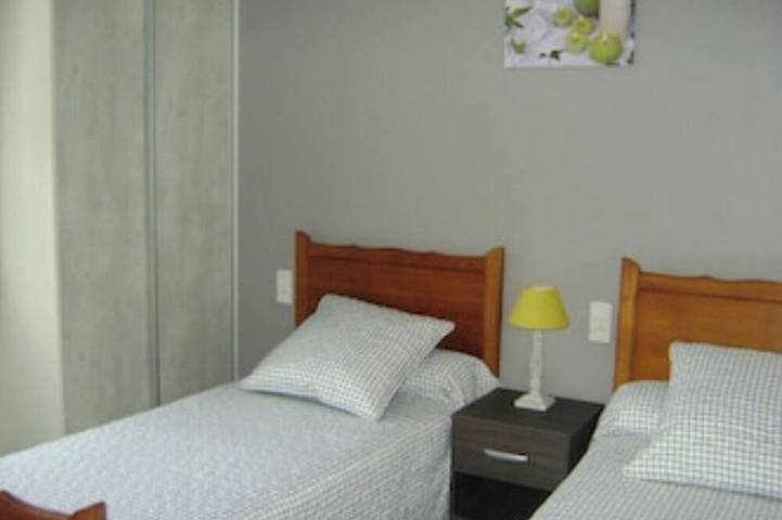 Entire apartment, Gite Rural 4 Pers. Near St Jean Pied De Port in Ahaxe-Alciette-Bascassan, Bayonne region
