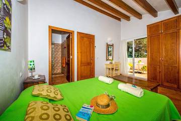 Villa pour 6 Personnes dans Cala Blanca, Ciutadella, Photo 1
