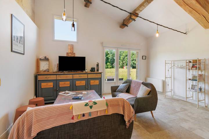 Gîte Chapetit and Guest Rooms in Saint-Denis-de-Pile, Libourne region