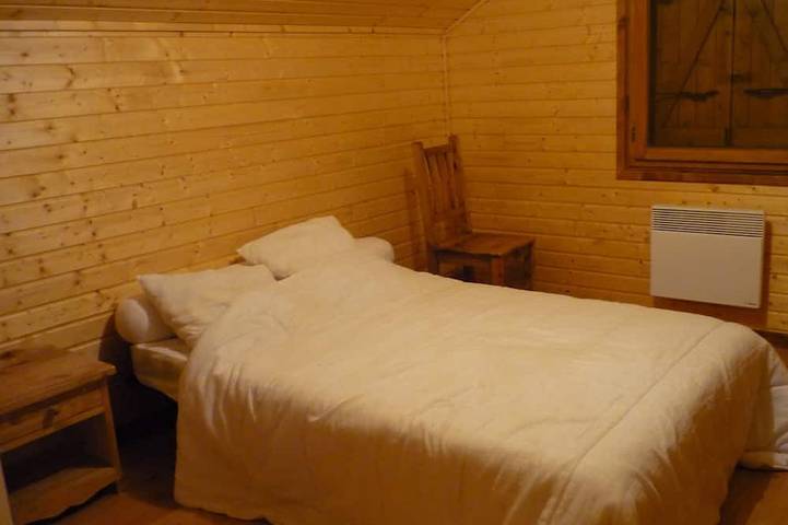 Chalet classé 3 étoiles par l'office du tourisme du Jura, 6/8 personnes. in Moirans-en-Montagne, Parc naturel régional du Haut-Jura